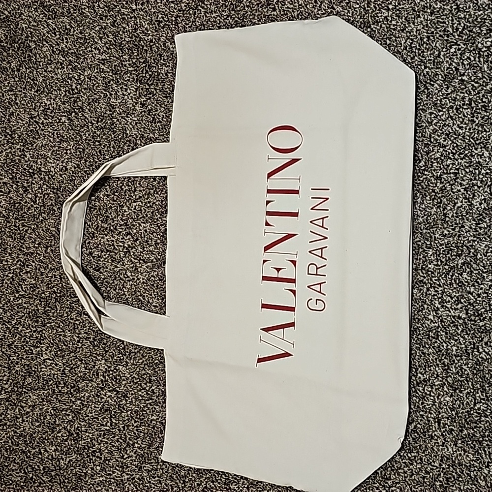 💥NEW VALENTINO GARAVANI SHOPPER BAG 💥